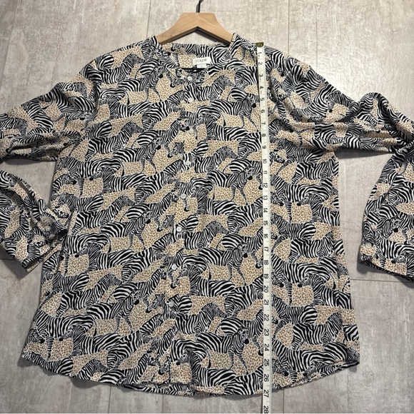 J crew womens button up zebra Animal Print Button-Up Blouse Sz L - Picture 7 of 8